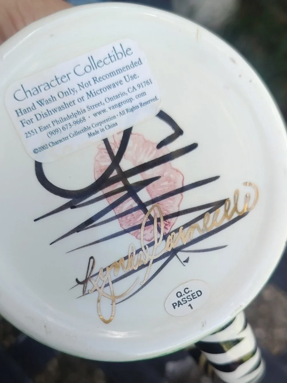 N/A charming hand